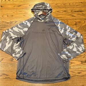 Vineyard Vines Camo Long Sleeve Performance Hoodie Tee